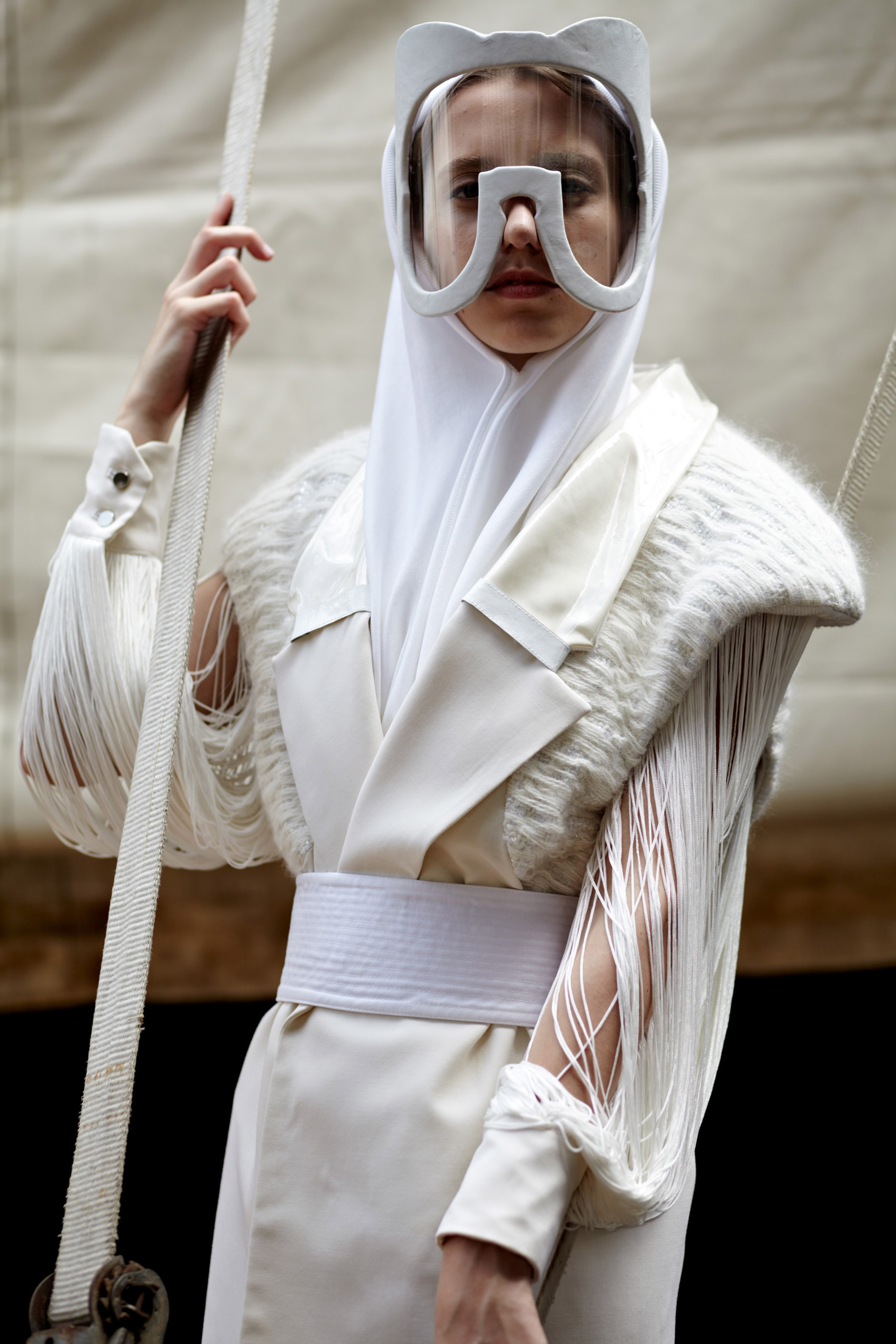 Isabell Yalda Hellysaz_10