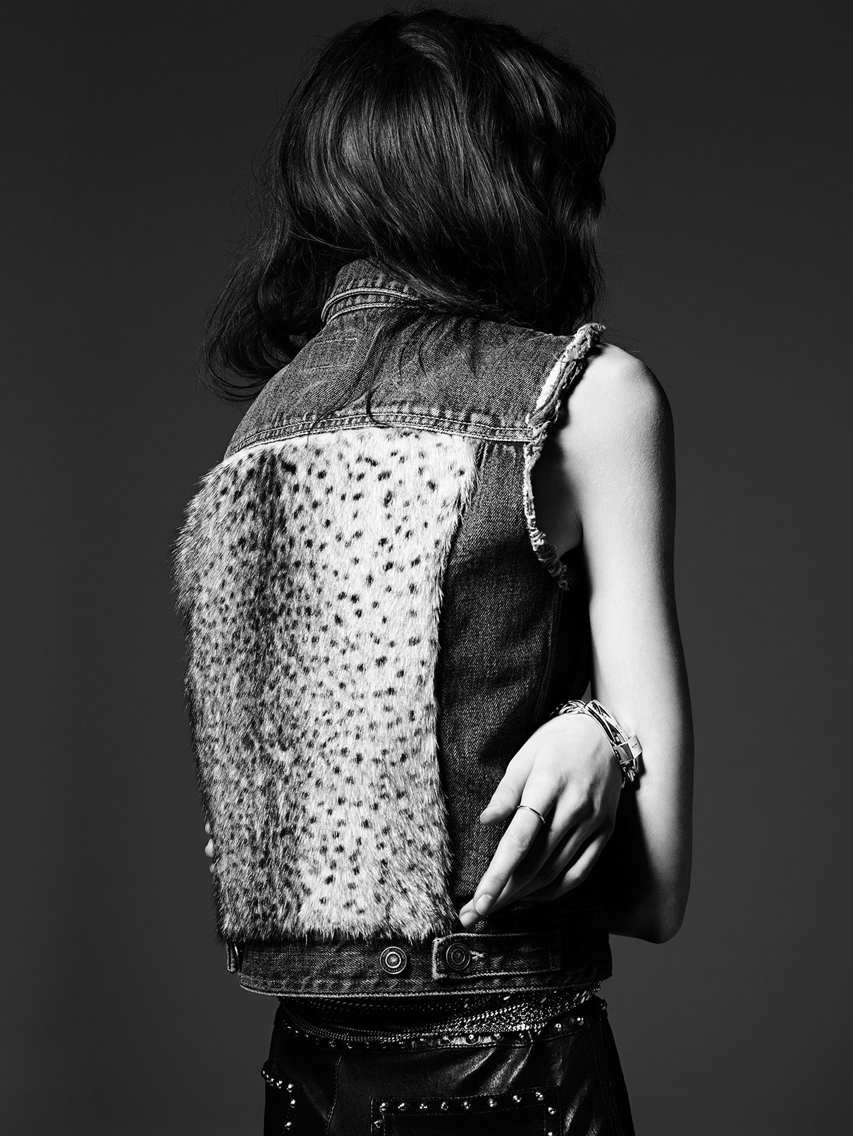 grace-hartzel-by-hedi-slimane-for-saint-laurent-pre-fall-2014-3