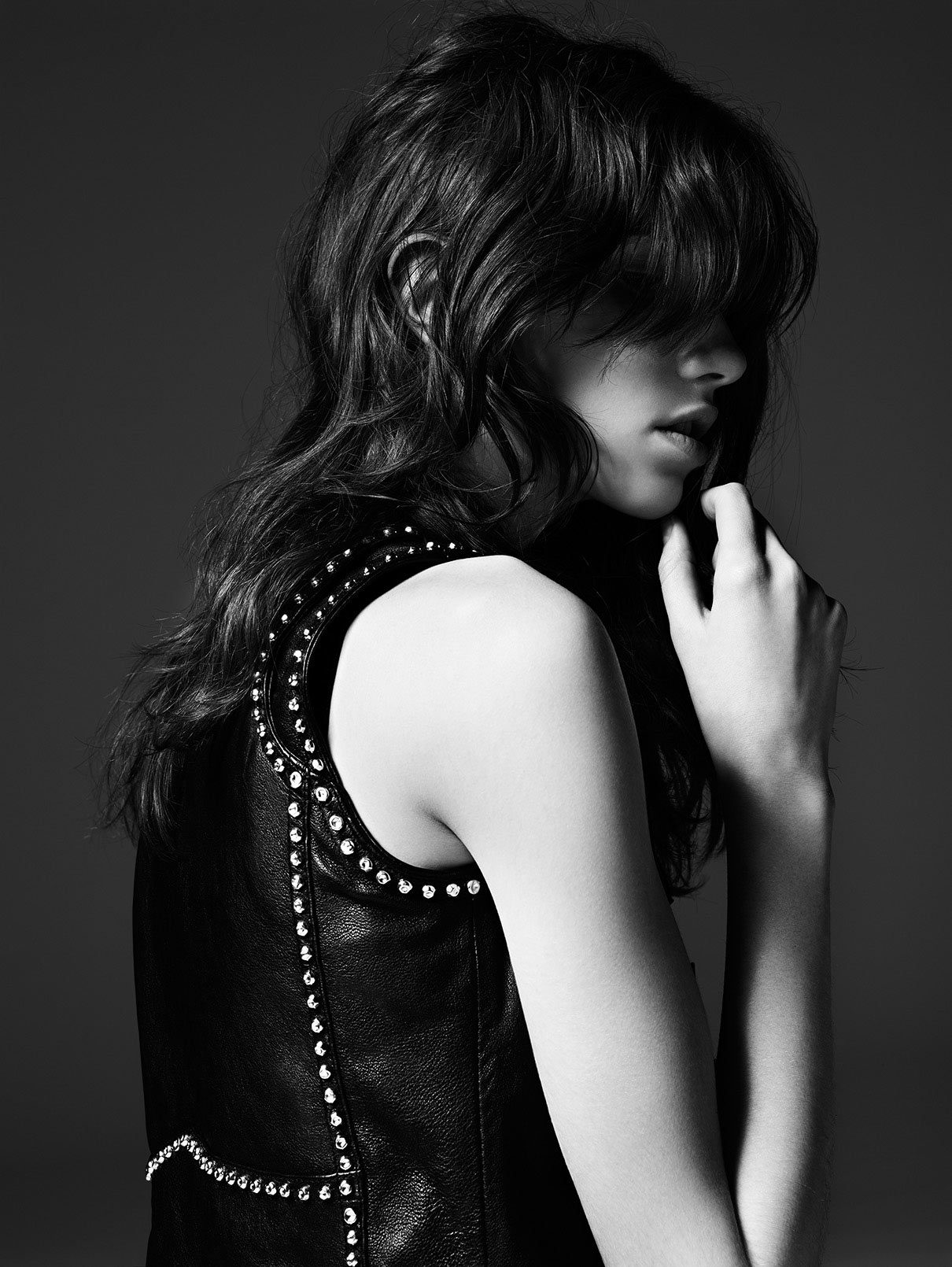 grace-hartzel-by-hedi-slimane-for-saint-laurent-pre-fall-2014-34