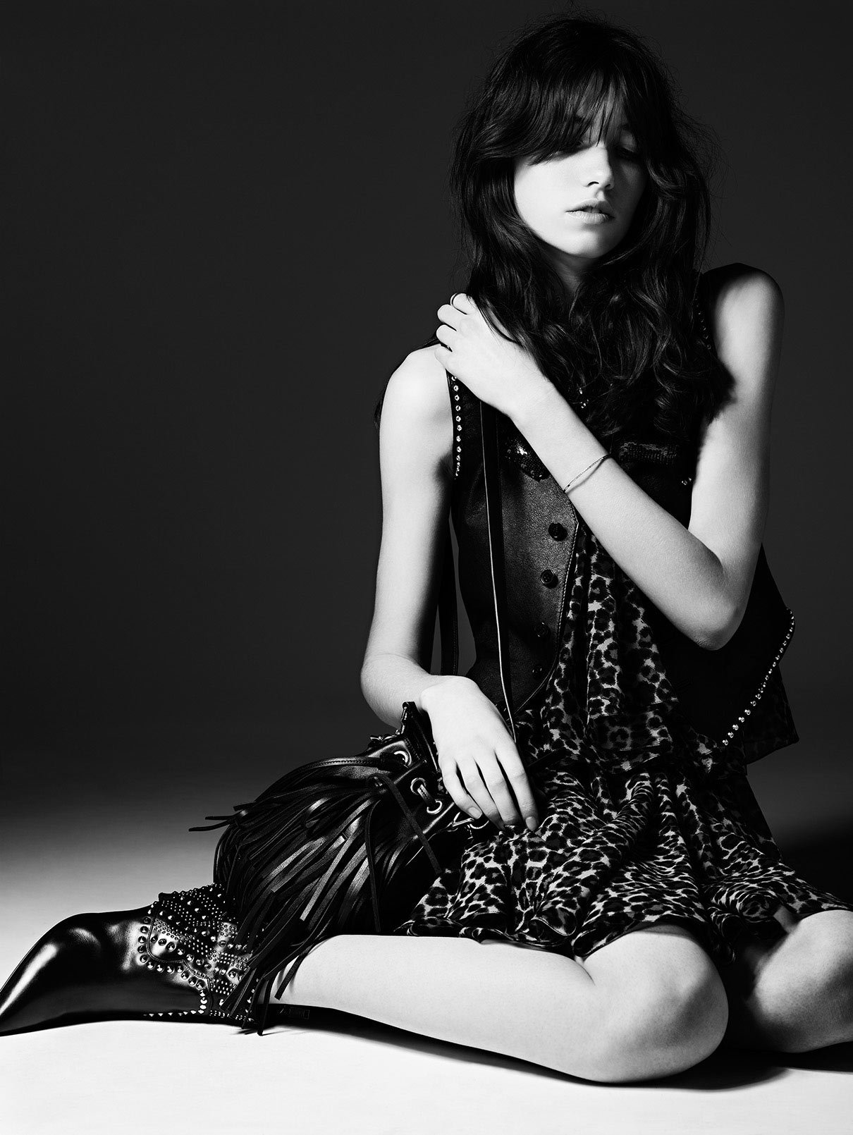 grace-hartzel-by-hedi-slimane-for-saint-laurent-pre-fall-2014-5