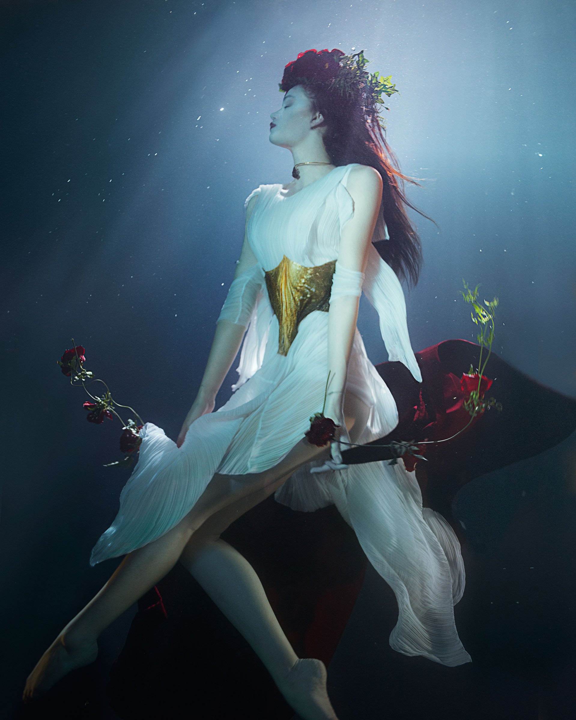 lydia-beesley-franziska-klein-by-zena-holloway-for-how-to-spend-it-may-2014-4