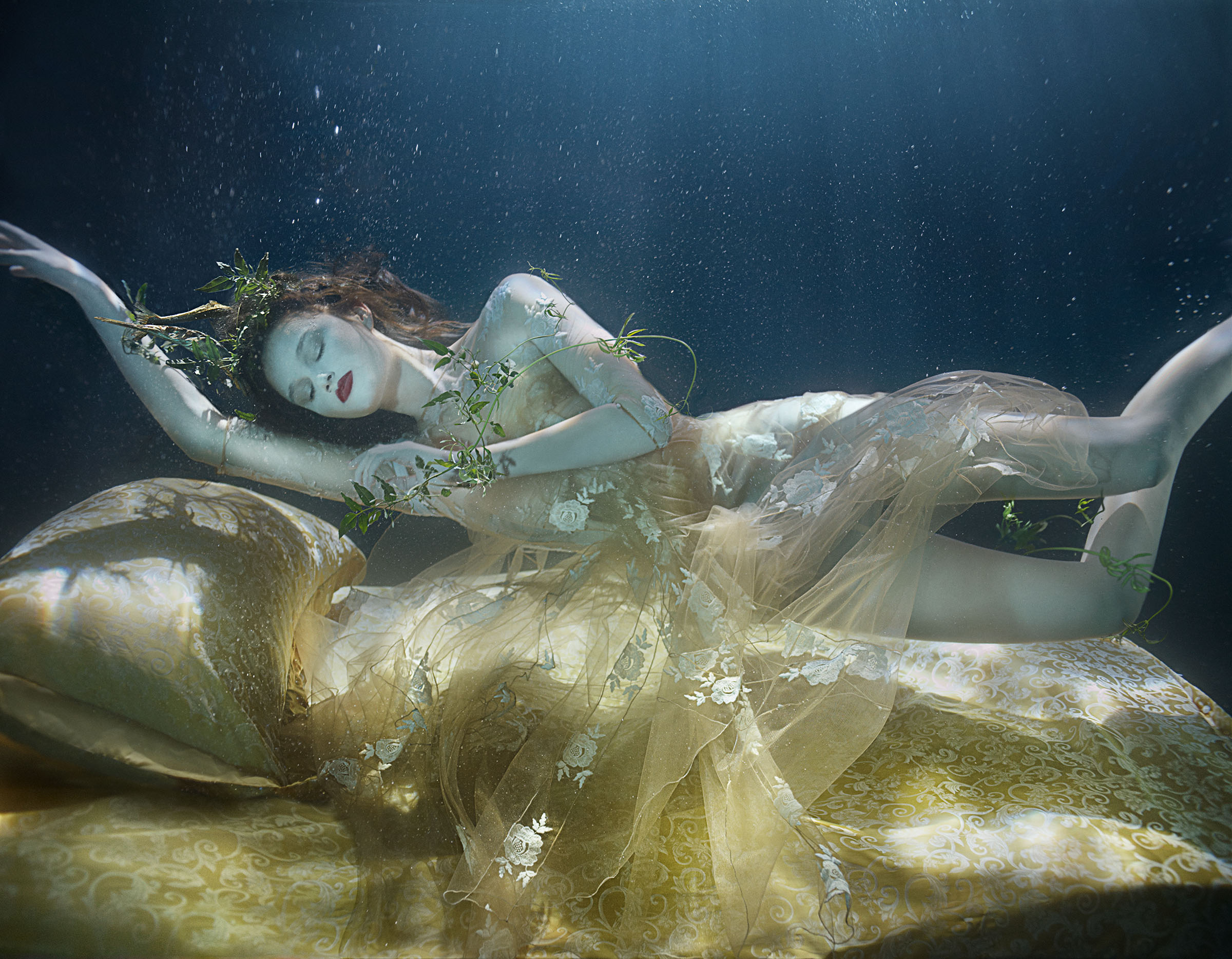 lydia-beesley-franziska-klein-by-zena-holloway-for-how-to-spend-it-may-2014