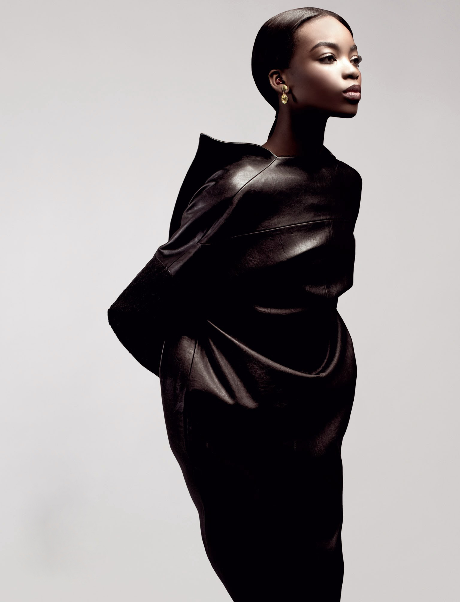 maria-borges-by-rui-aguiar-for-vogue-portugal-april-2014-5