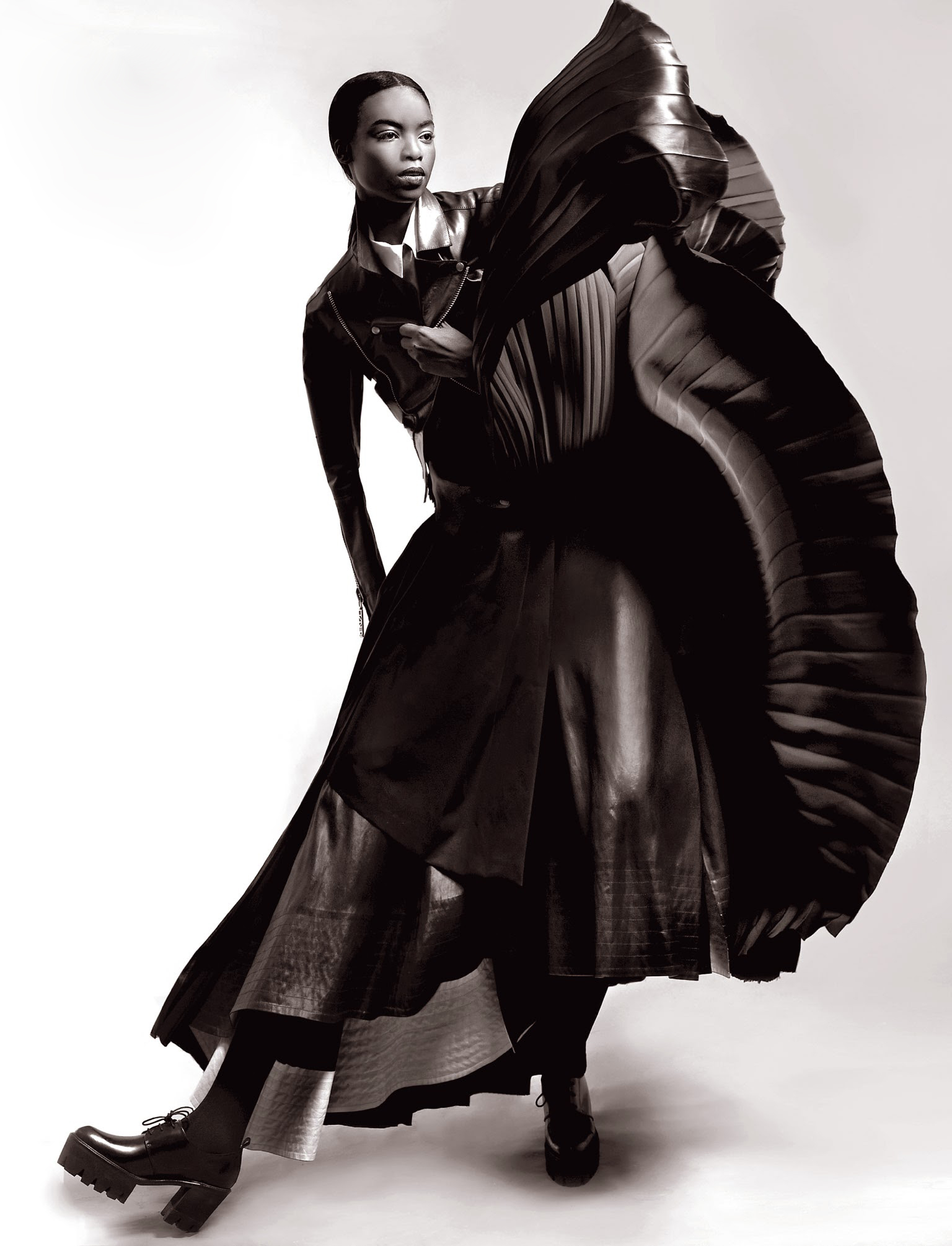 maria-borges-by-rui-aguiar-for-vogue-portugal-april-2014-6