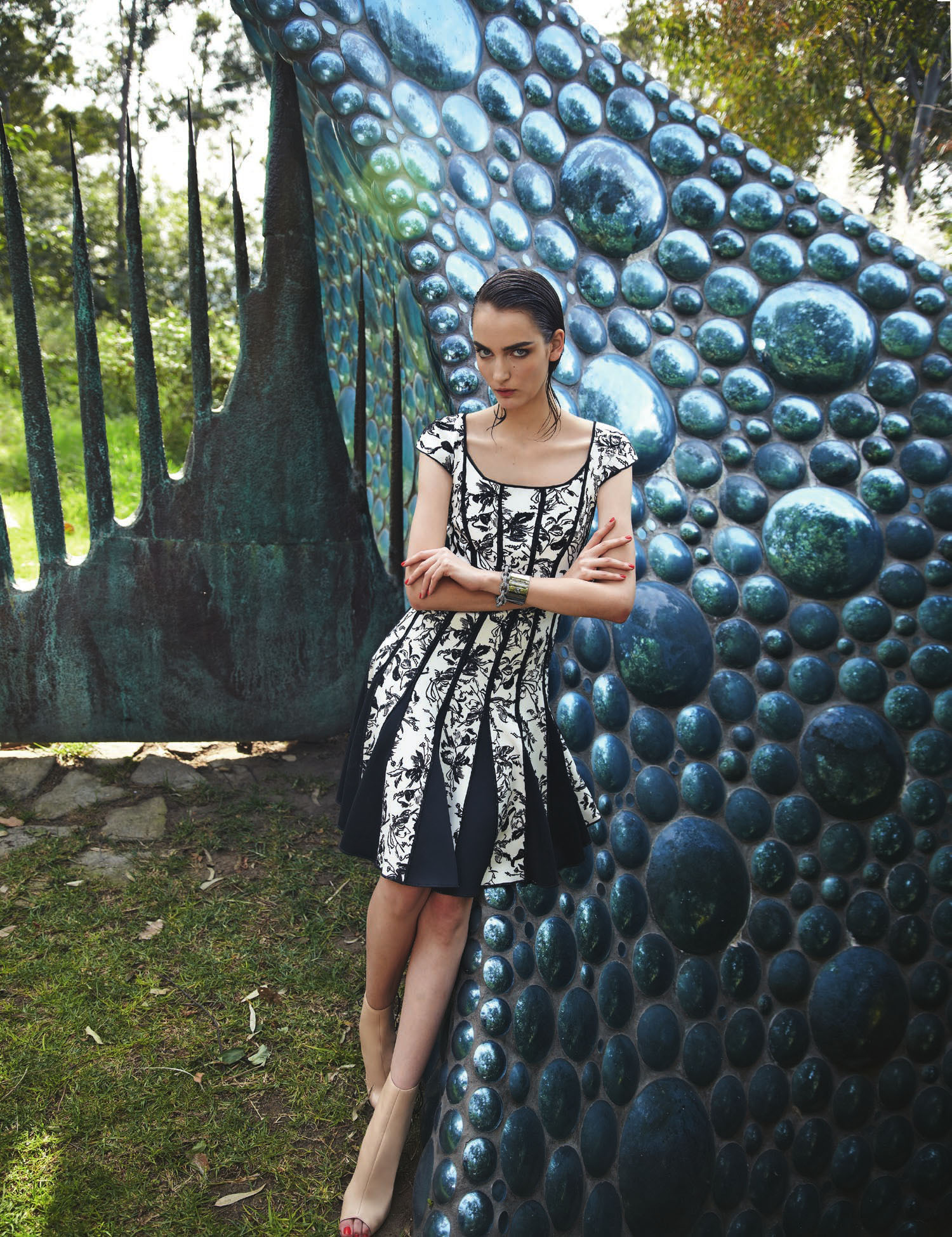 zuzanna-bijoch-by-david-bellemere-for-neiman-marcus-april-2014-15