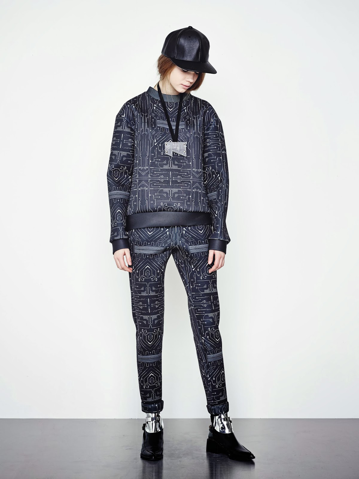 Cres-E-Dim-Future-Shock-FW-2014-Fashion-Collection-6