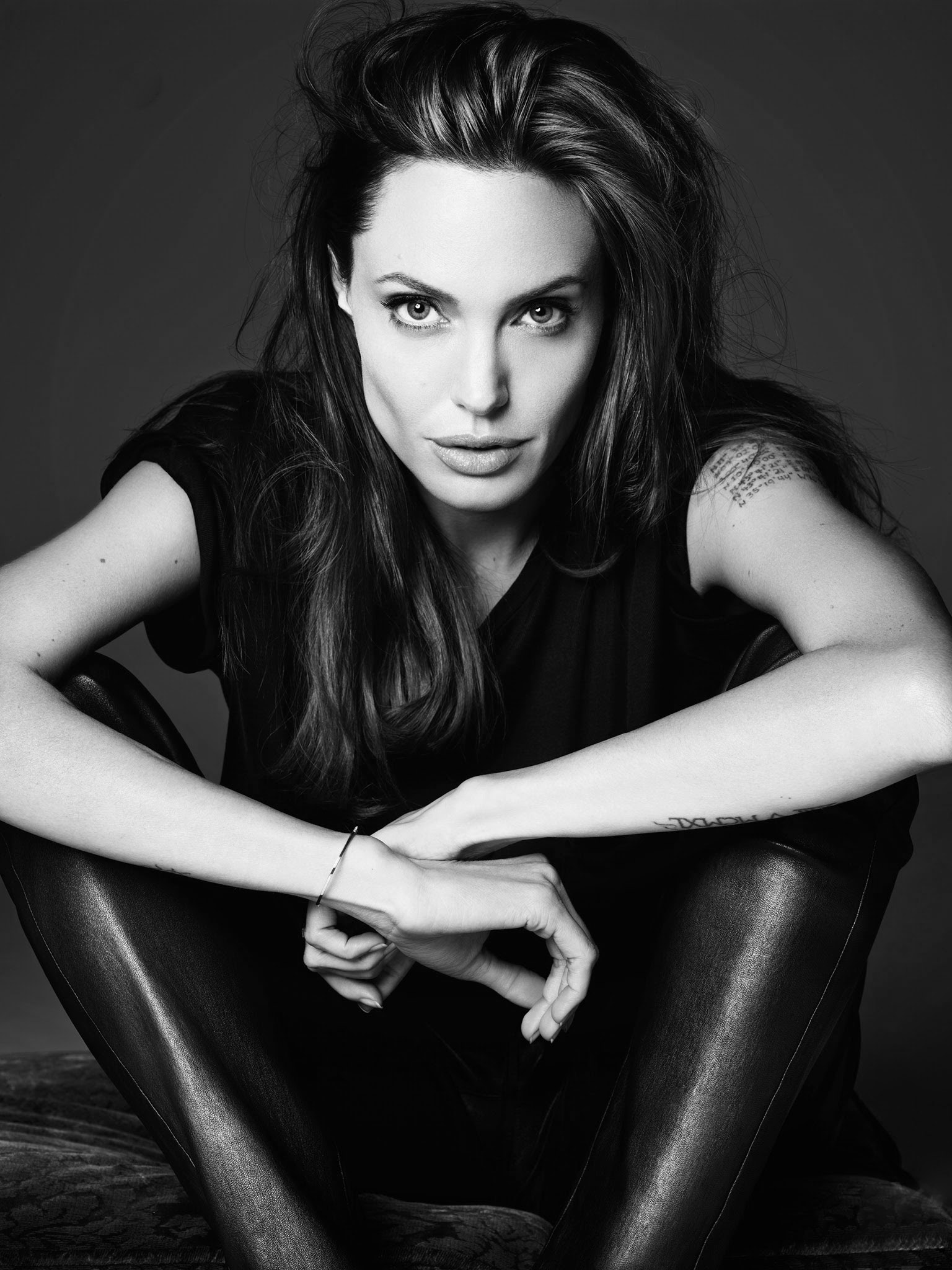 angelina-jolie-by-hedi-slimane-for-elle-us-june-2014-1