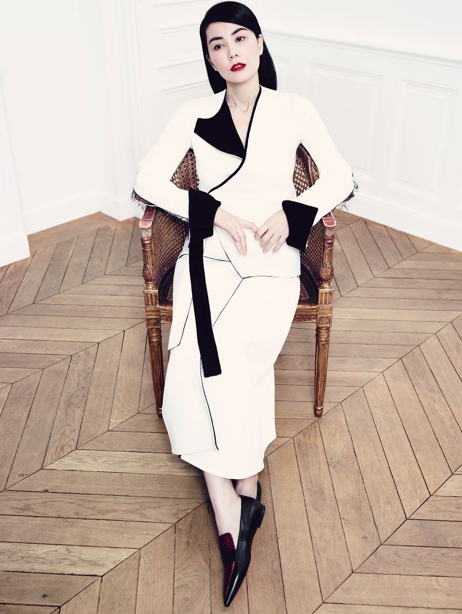 faye-wong-by-emma-summerton-for-vogue-china-june-2014-2