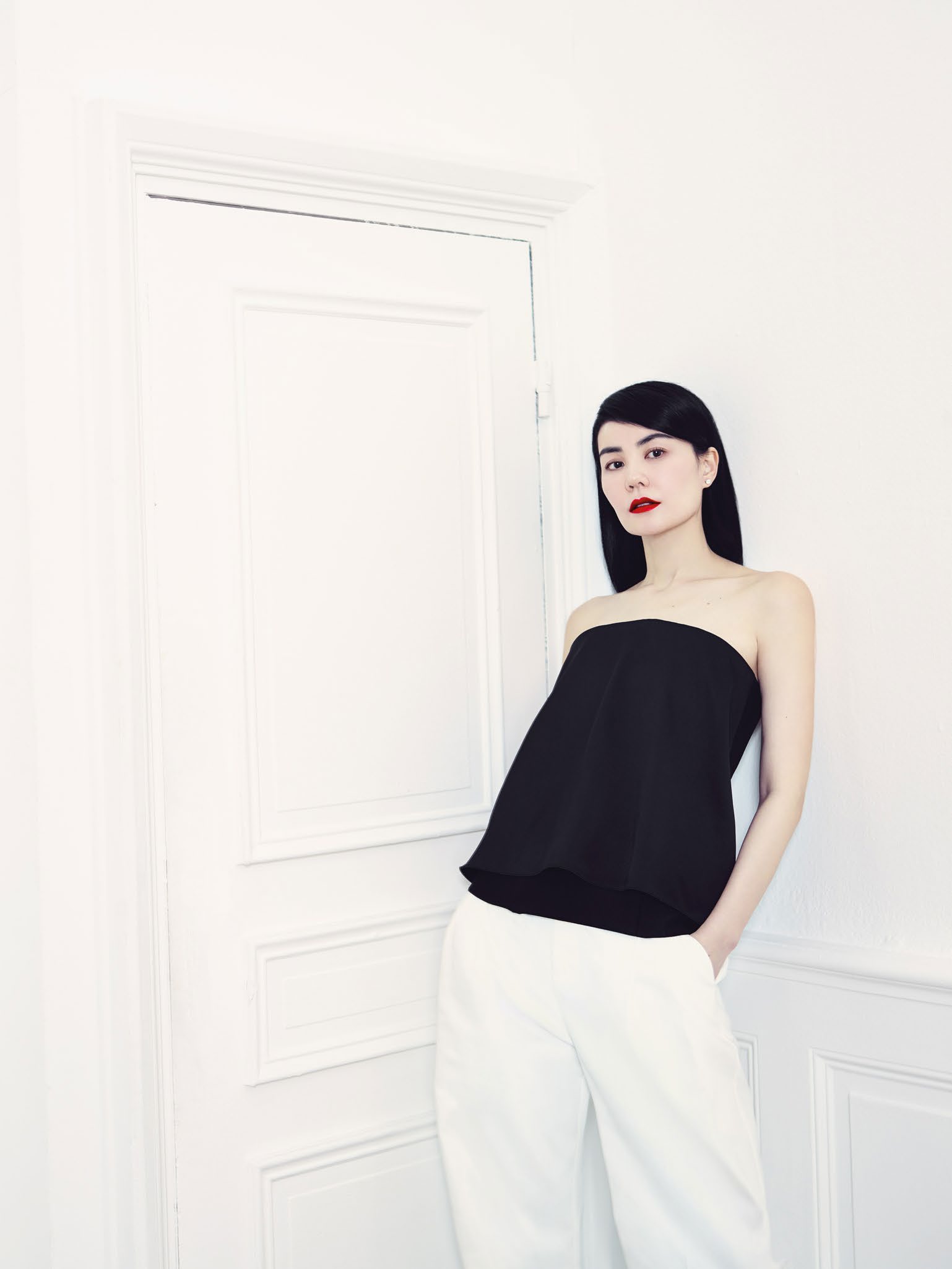 faye-wong-by-emma-summerton-for-vogue-china-june-2014-5