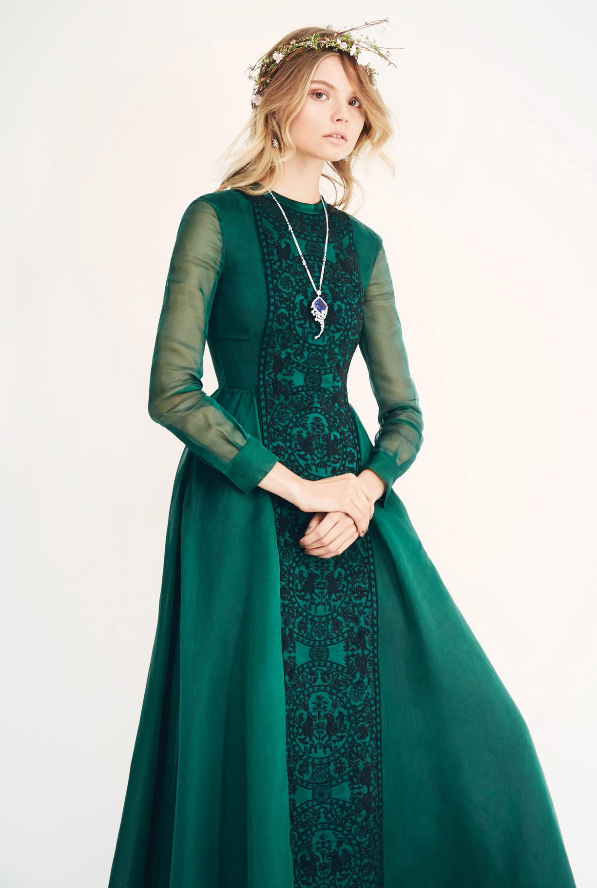 magdalena-frackowiack-by-patrick-demarchelier-for-vogue-china-june-2014-3