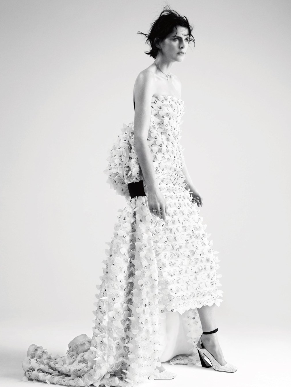 stella-tennant-by-willy-vanderperre-for-dior-magazine-6-1