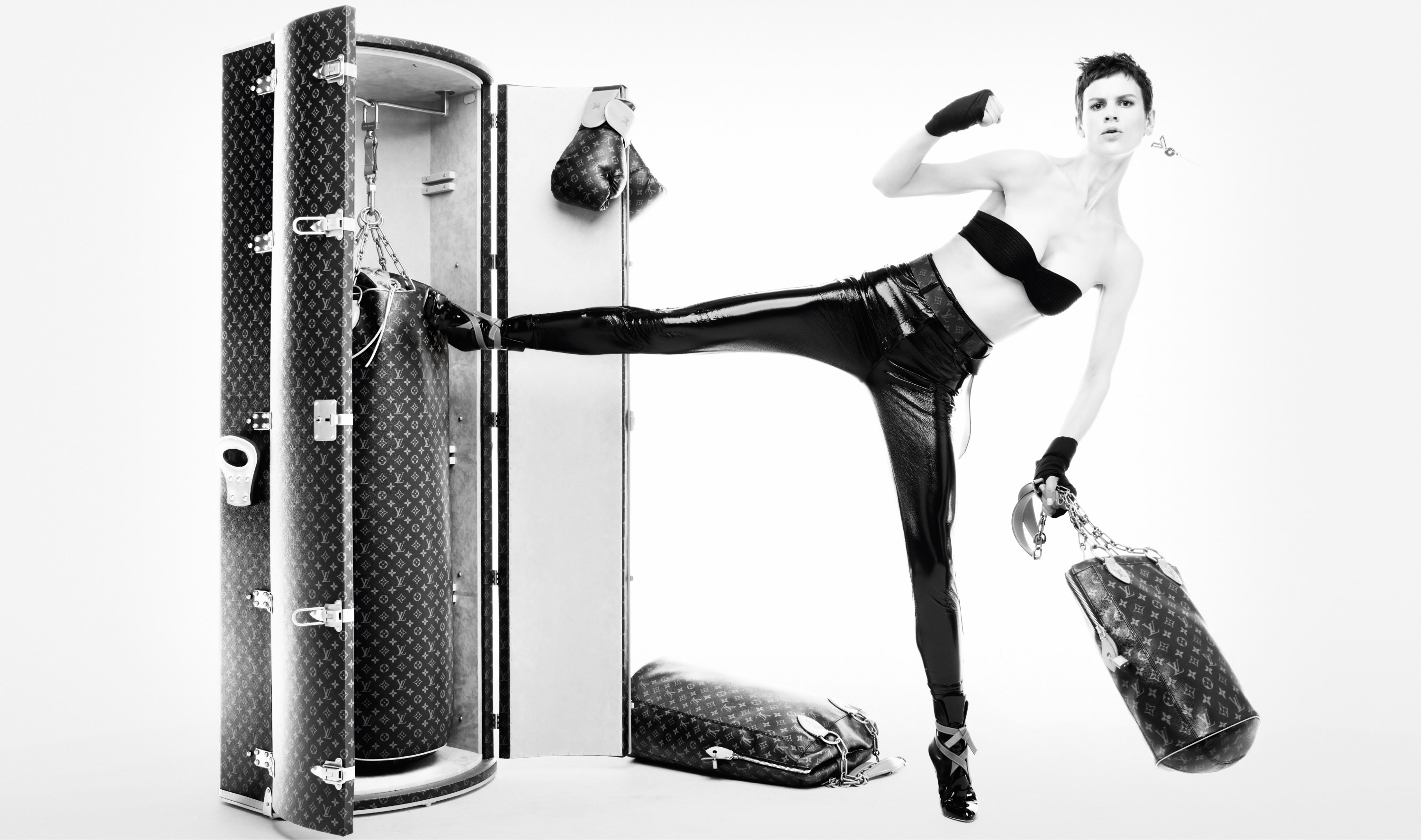 saskia-de-brauw-julia-nobis-liya-kebede-freja-beha-erichsen-for-louis-vuitton-celebrating-monogram-2014-2