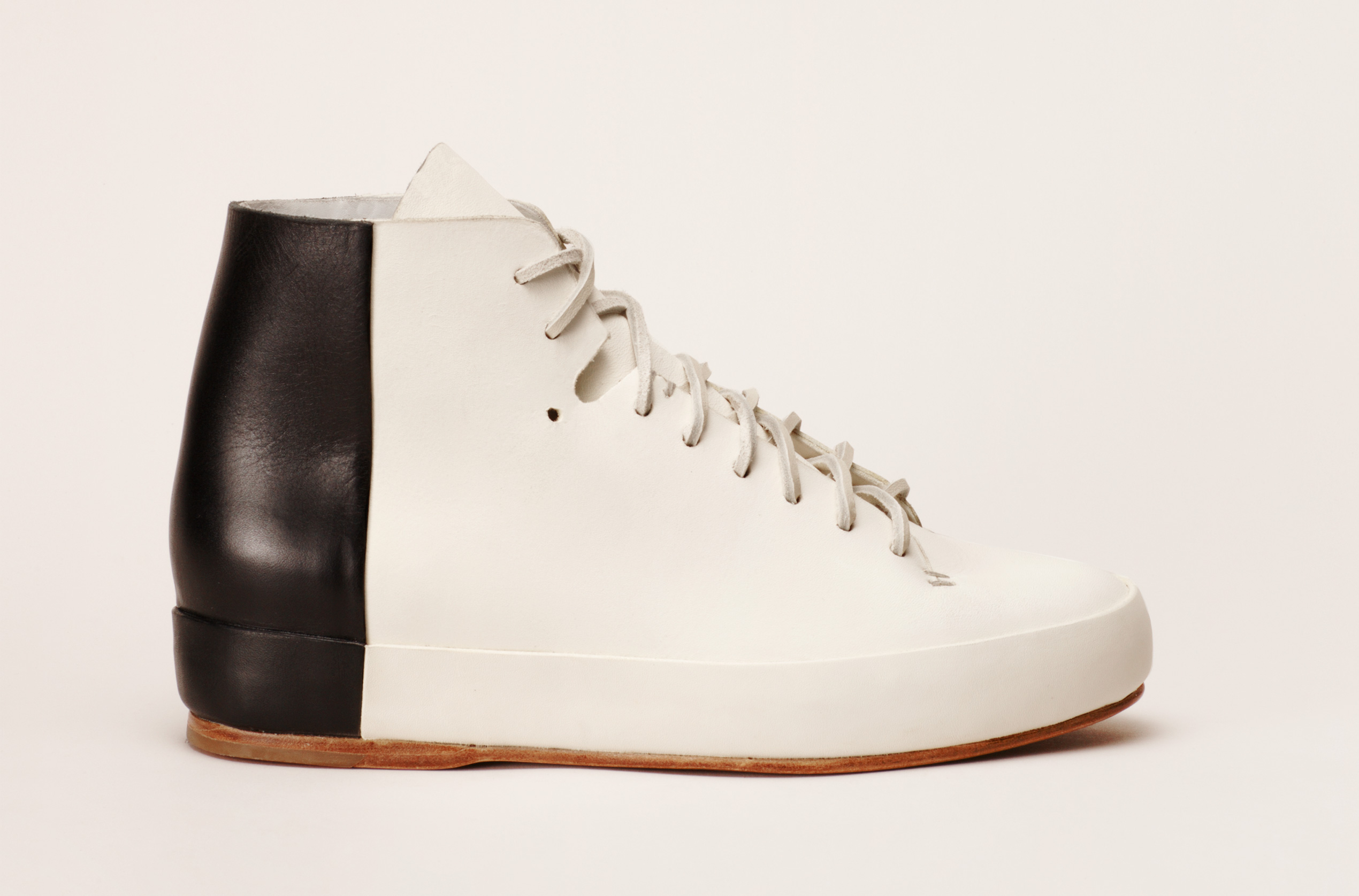 wo_bicolor_hi_whi-bla_2