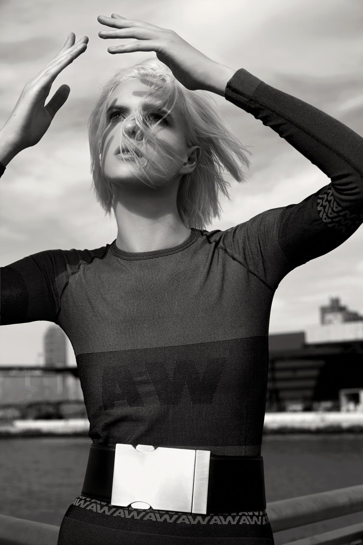 alyona-subbotina-by-sevda-albers-for-lofficiel-mexico-november-2014-12