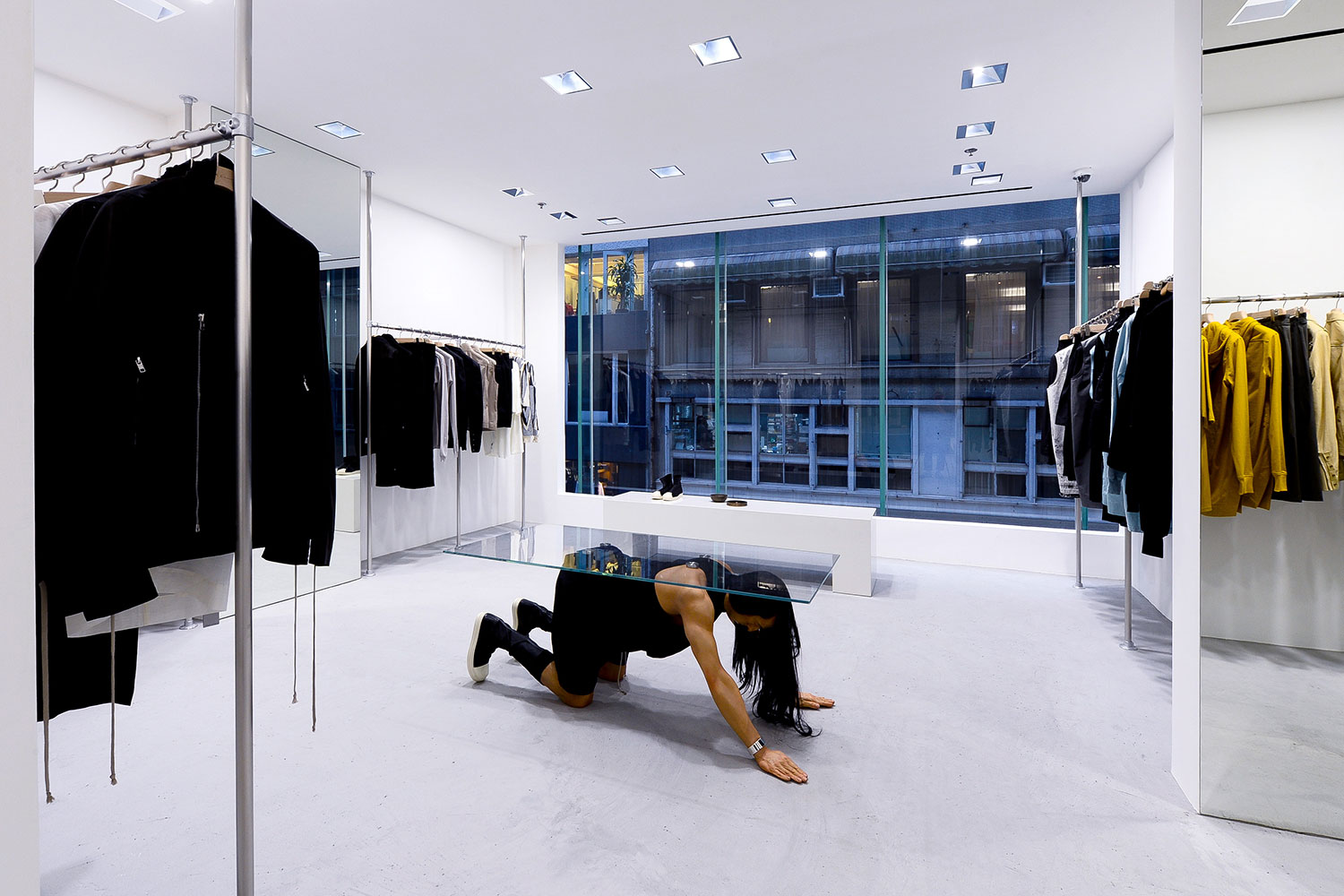 rick-owens-freestanding-store-hong-kong-004