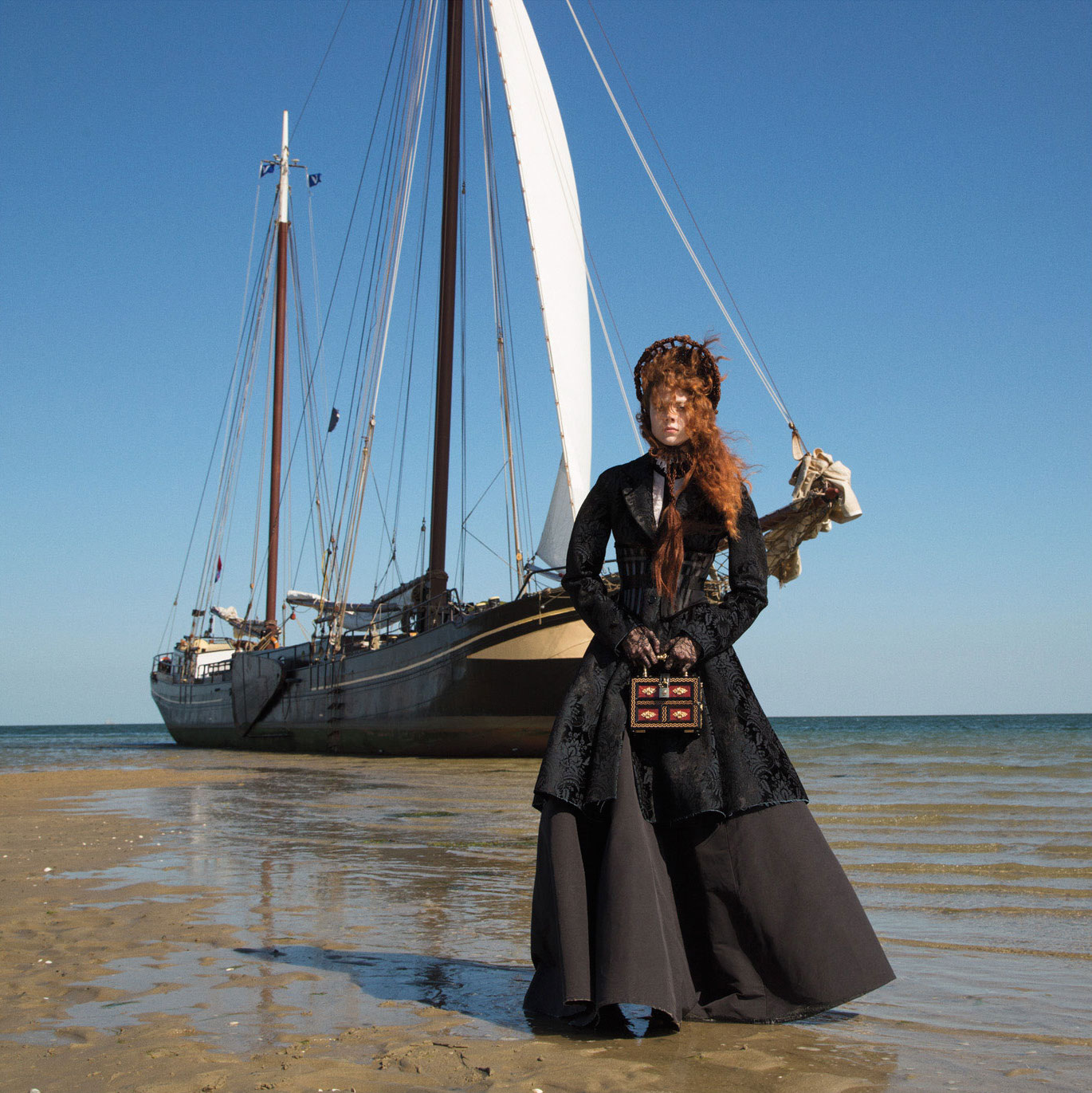 natalie-westling-by-inez-van-lamsweerde-vinoodh-matadin-for-w-magazine-september-2015-11