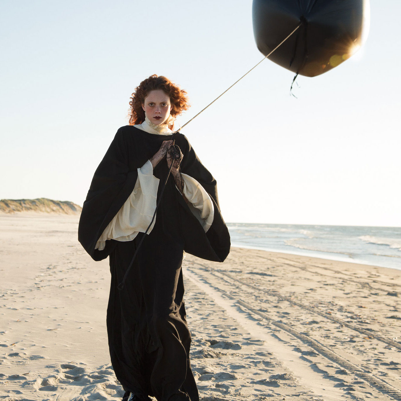 natalie-westling-by-inez-van-lamsweerde-vinoodh-matadin-for-w-magazine-september-2015-5