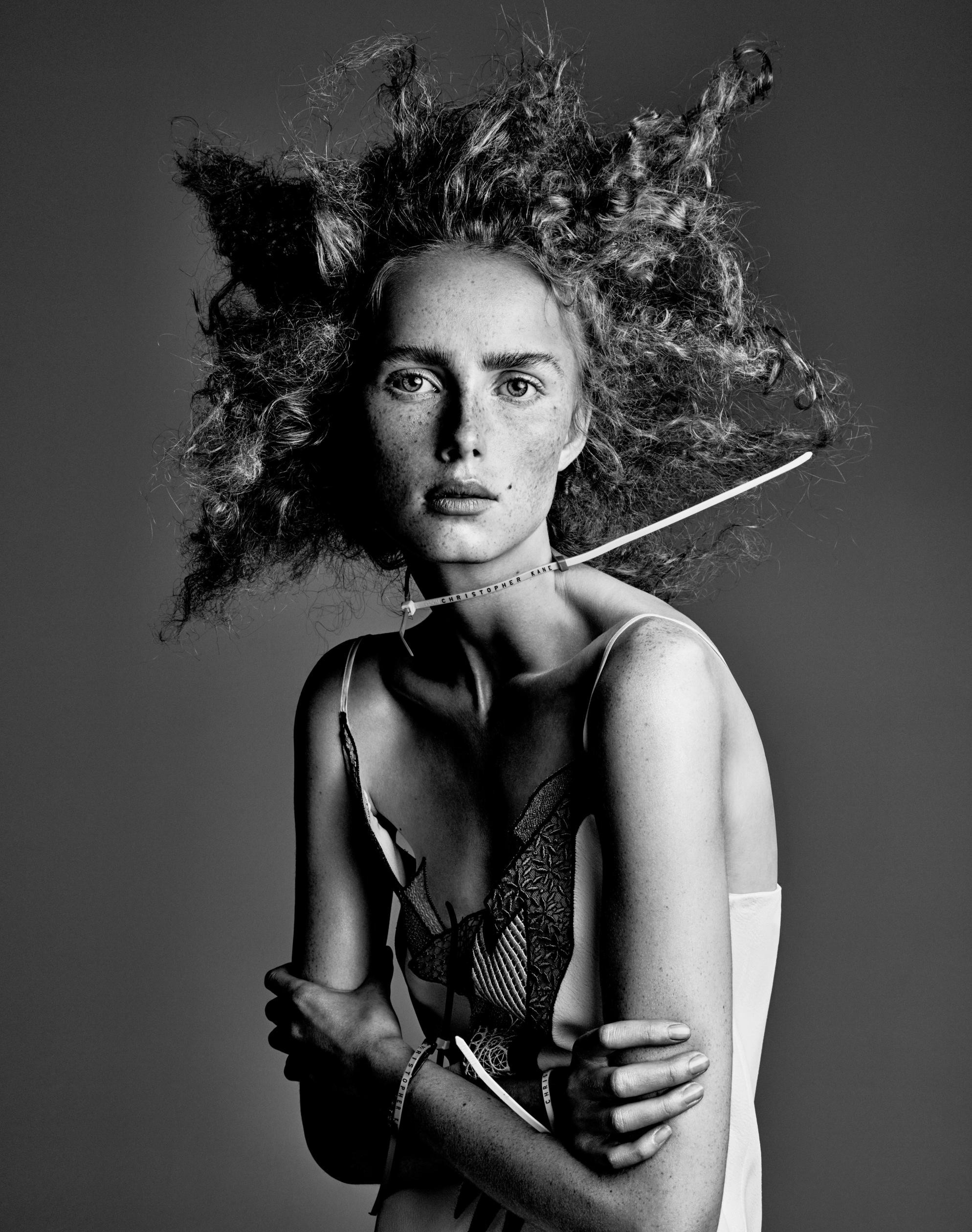 rianne-van-rompaey-by-patrick-demarchelier-for-interview-magazine-december-2015-13