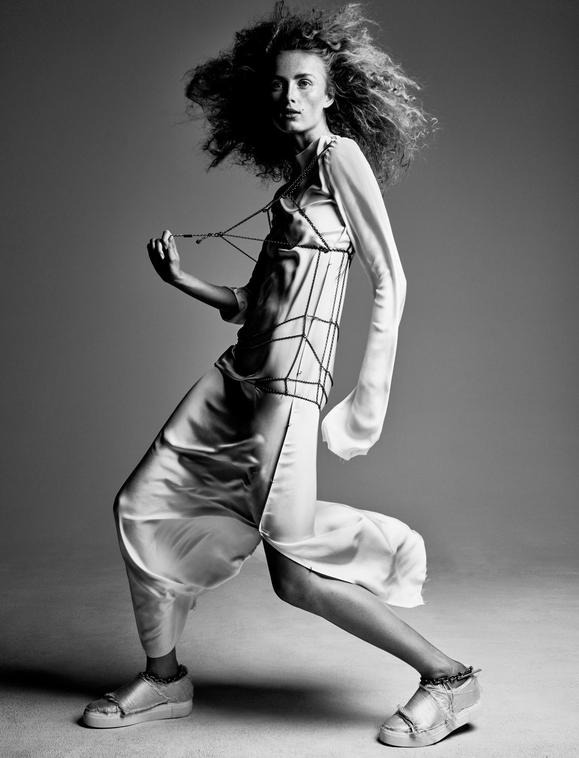 rianne-van-rompaey-by-patrick-demarchelier-for-interview-magazine-december-2015-2