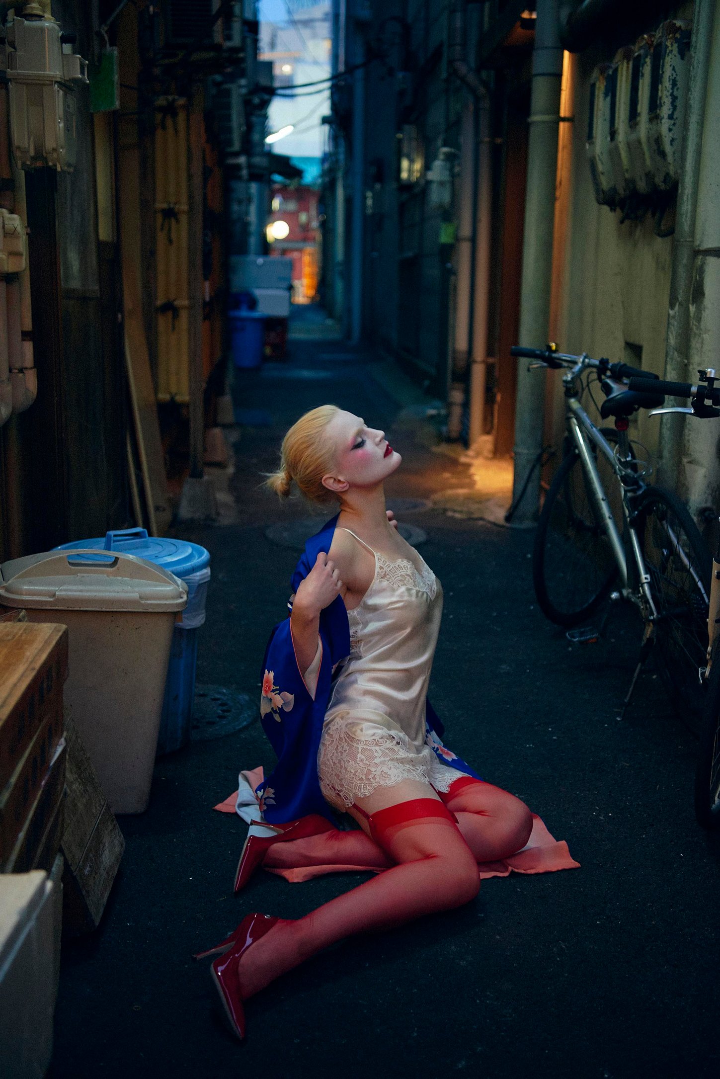 Numero-April_2016-Guinevere_van_Seenus-by-Sofia_Sanchez-Mauro_Mongiello-yesonfashion-com-11