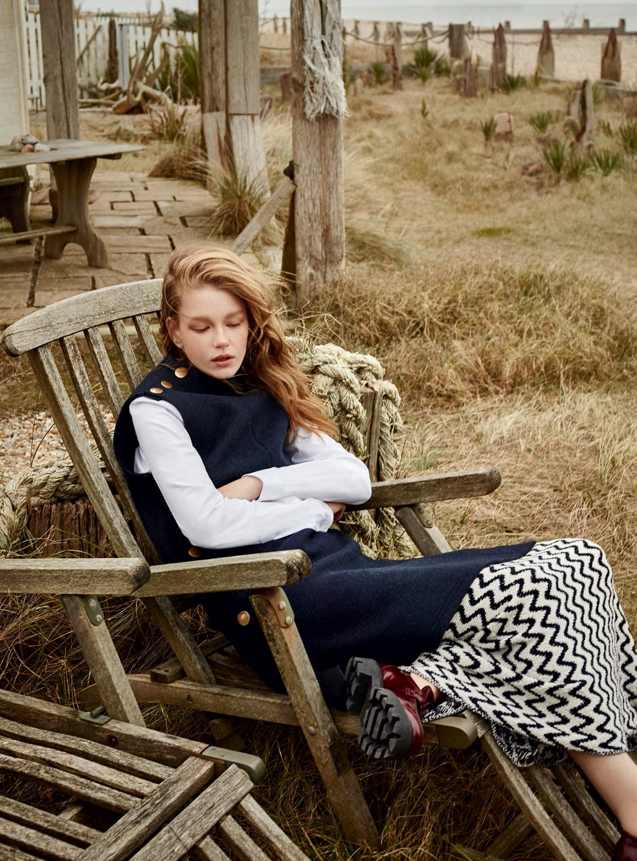 Harpers_Bazaar_UK-July_2016-Hollie_May_Saker-by-Agata_Pospiezynska-04