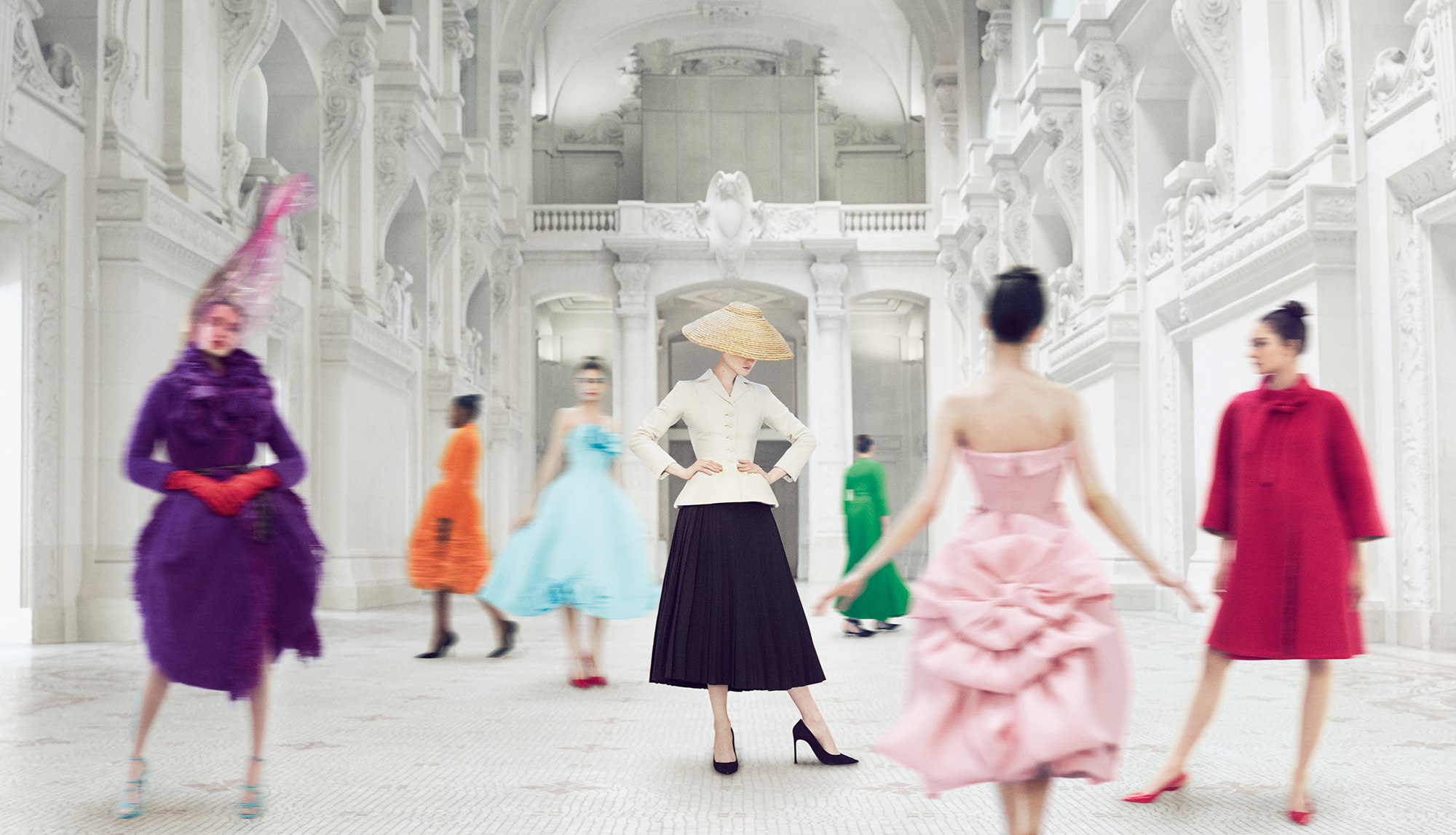 《Christian Dior，梦之时装设计师》展览